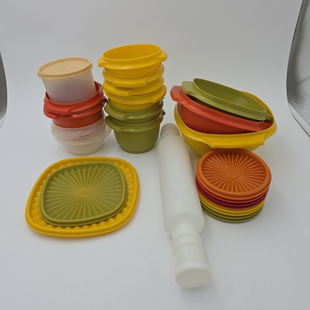 Lot of 15 Tupperware Starburst Lids Harvest Color 3 With No Lids